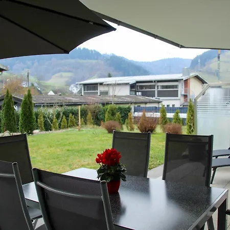 Sterzl Mit Terrasse Im * ミュンスタータール